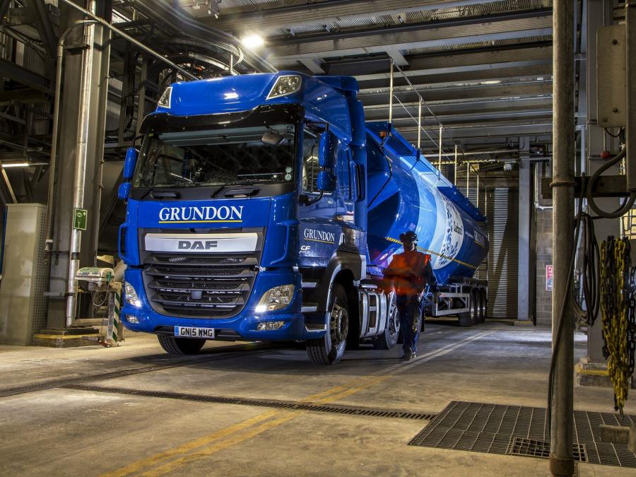  DAF CF 460 6x2 FTG Space Cab 2013 года  (UK) (фото 5 из 6)